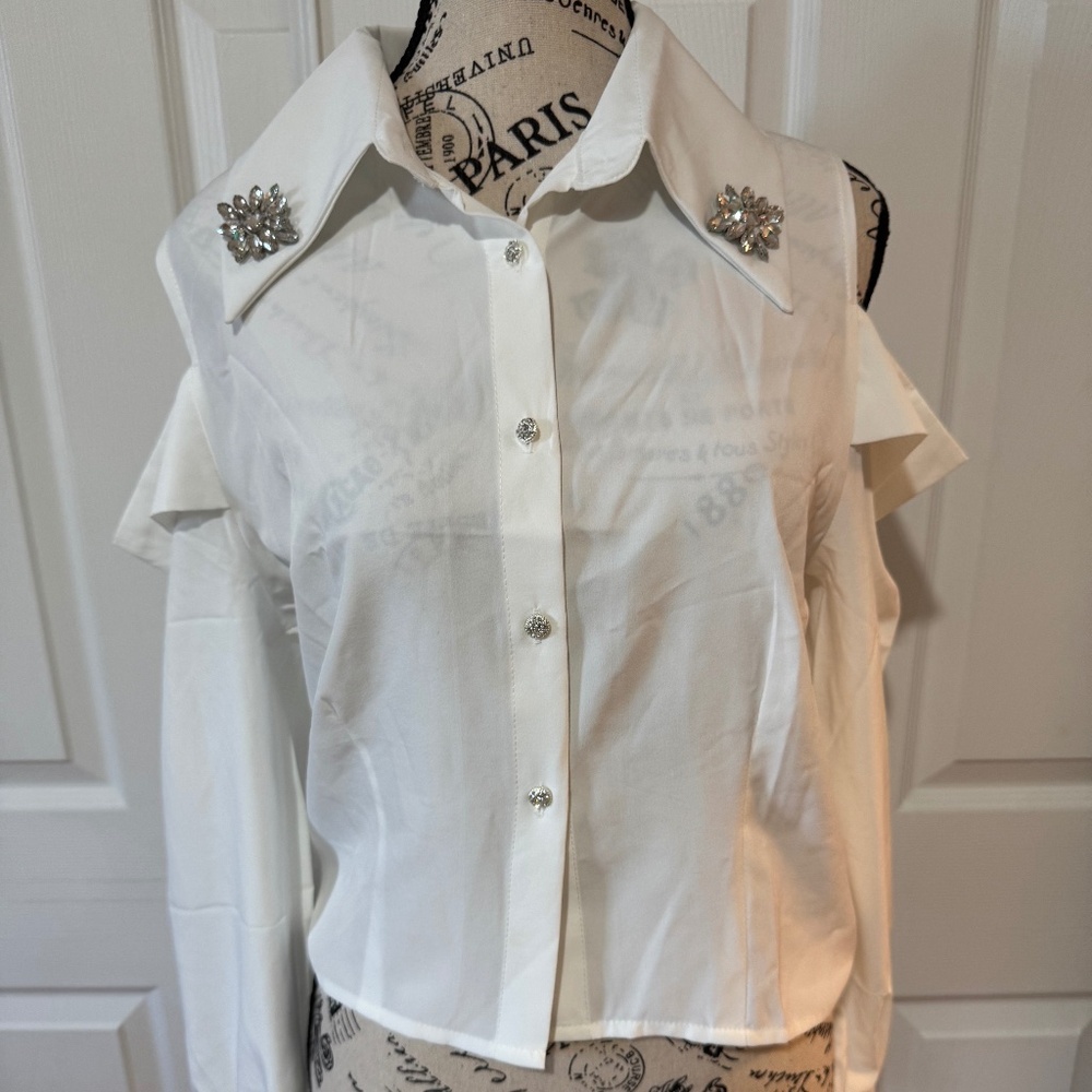 Elegant White Embellished Women's Top Medium